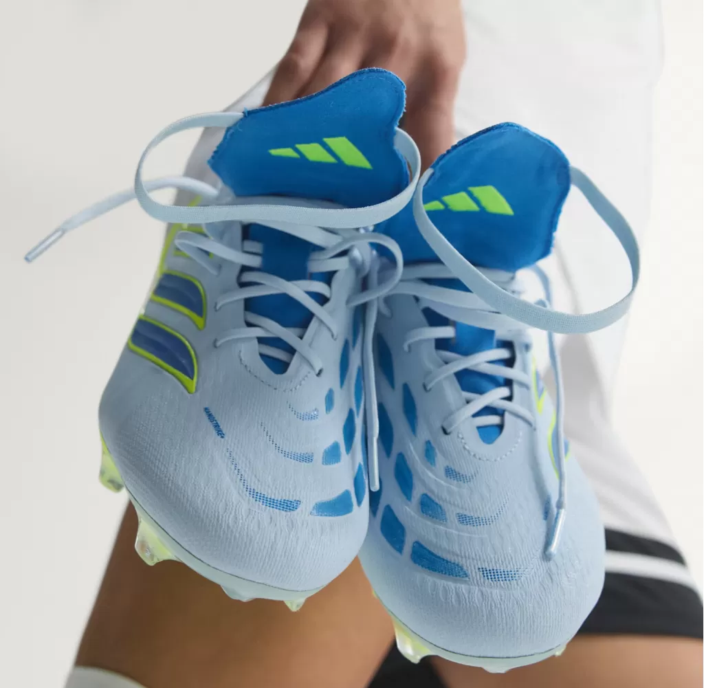 Бутсы профессиональные Adidas Predator Elite FT FG